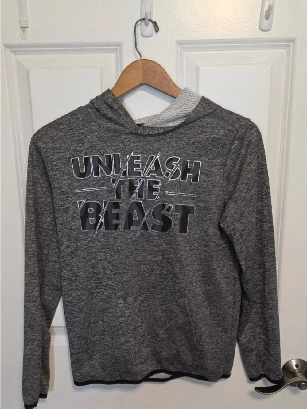 Old Navy Active Youth Large Unleash The Beast Lightweight Hoodie Athletic Top